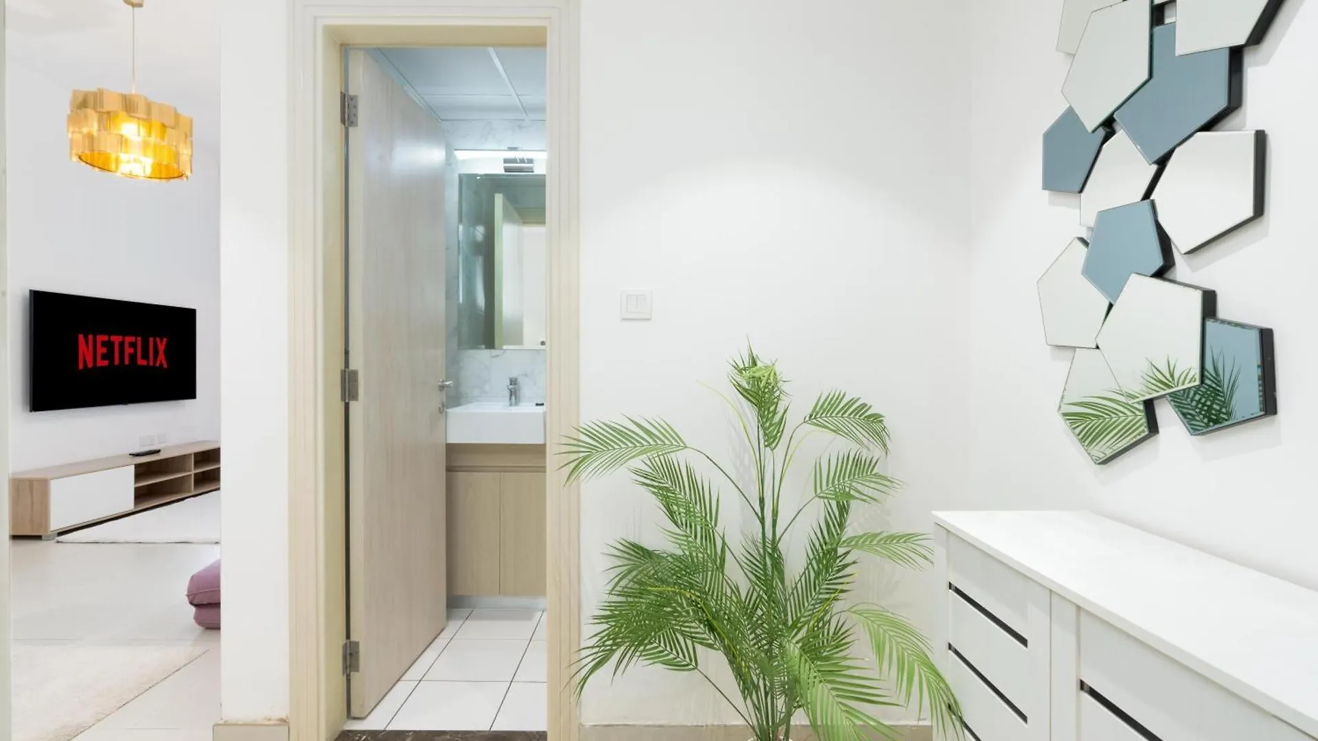 Modern 1-Bedroom Apartment In Family-Friendly Residence With Swimming Pool, Gym & Free Parking. Dubai